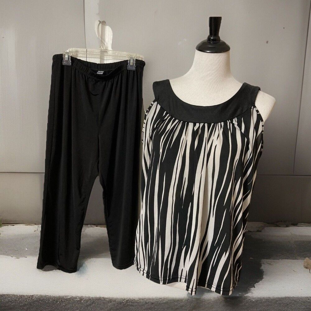 Vintage Undercover Wear Sz M Silky Pajama Set Black White Tank Top Capri Pant